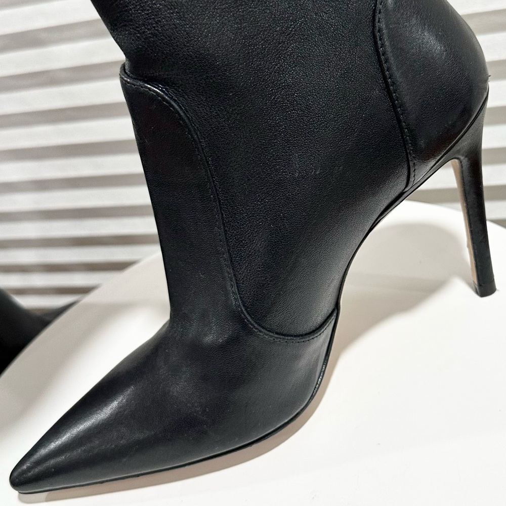 🌹STUART WEITZMAN 🌹 Stretch Black Leather Power Bootie Size: 5.5 - Picture 11 of 16